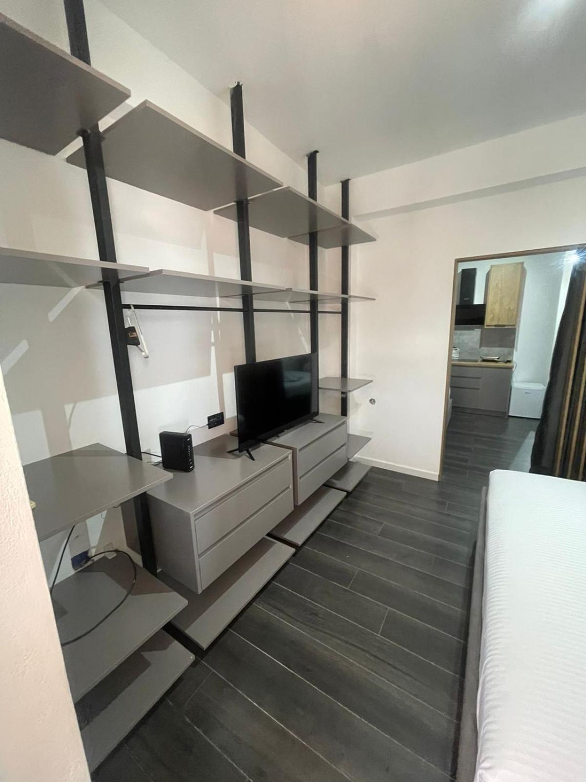 Aries Apartments Sarande Exterior photo