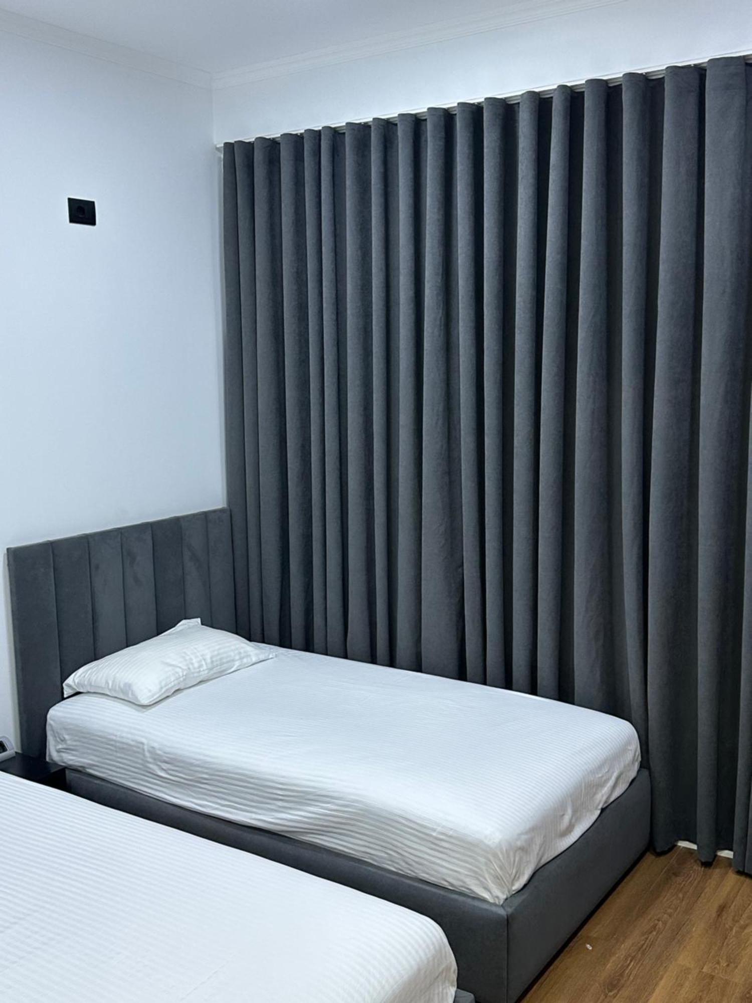 Aries Apartments Sarande Exterior photo